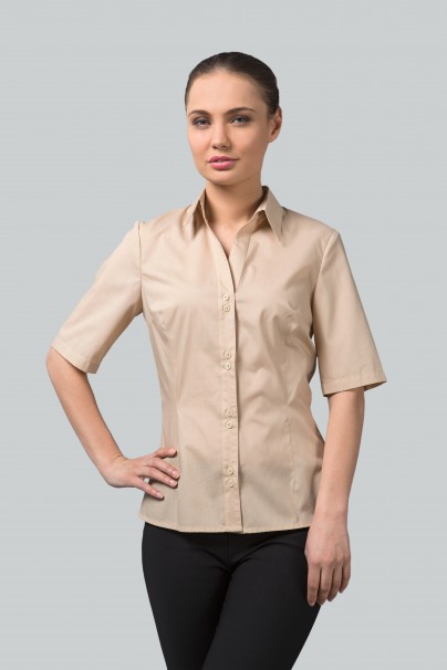 Блузка женская приталенная с коротким рукавом и отложным воротником на стойке